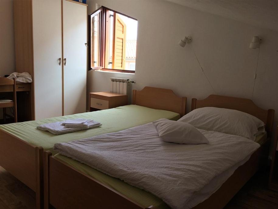 로비니 Vila Albatros B&B 외부 사진