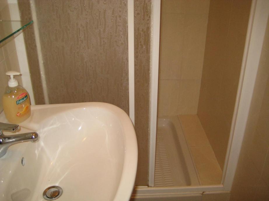 로비니 Vila Albatros B&B 외부 사진